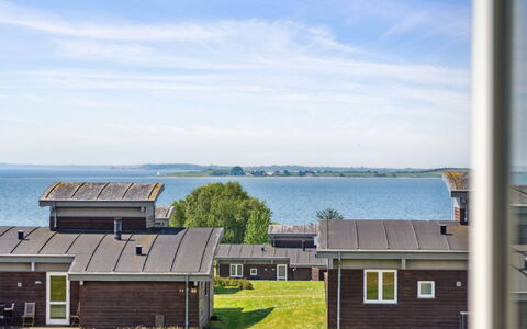 Gudbrand - 500M from the Sea: Inmuebles, Sombra, Entrada De Coches, Casa De Campo