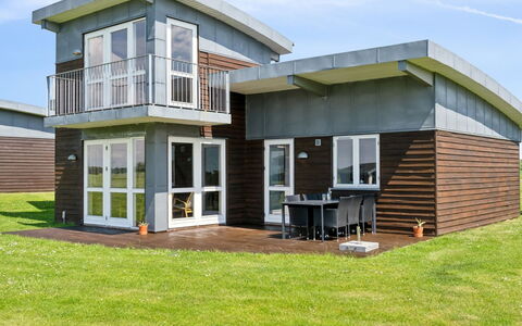 Gudbrand - 500M from the Sea: Inmuebles, Sombra, Entrada De Coches, Casa De Campo