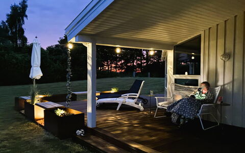 Sofus - 275M from the Sea: Encendiendo, Techo, Mueble, Jardín, Sombra, Lámpara, Patio Interior, Yarda, Mueble Para Exteriores, Estructura Al Aire Libre