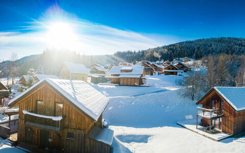 # 155 mit 3 Schlafzimmern für 6 Personen: Casa, Cabaña, Casa, Techo, Congelación, Invierno, Pueblo, Pendiente, Nieve, \Choza