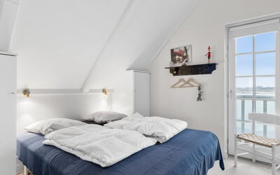 Annete - 20M from the Sea