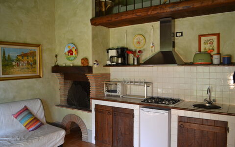 Appartamento Il Fienile Del Sole, Wifi, Perugia: Diseño De Interiores, Mueble, Piso, Cocina, Aparato De Cocina, Habitación, Suelo, Electrodoméstico, Estufa, Electrodoméstico