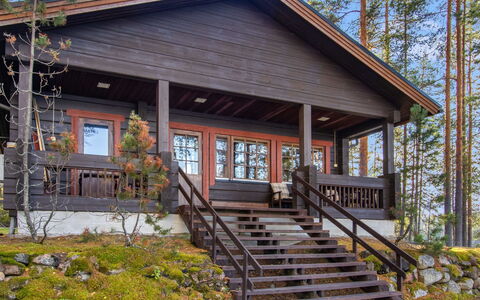 Pirkonlahti: Madera, Madera Dura, Cabaña, Casa, Tablón, Porche, Vía Muerta, Manchas De Madera, Cuarto De Troncos, Maderas
