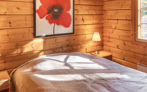 Pirkonlahti: Madera, Piso, Suelo, Diseño De Interiores, Mueble, Techo, Habitación, Cama, Encendiendo, Habitación
