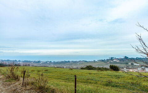 Casa Colleoro: Cielo, Verde, Paisaje Natural, Pradera, Horizonte, Ecorregión, Llanura, El Terreno Del Lote, Campo, Área Rural