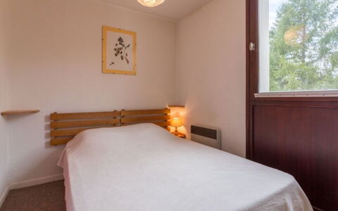 3300: Cama, Diseño De Interiores, Habitación, Pared, Mueble, Suelo, Piso, Sábana, Madera, Lecho
