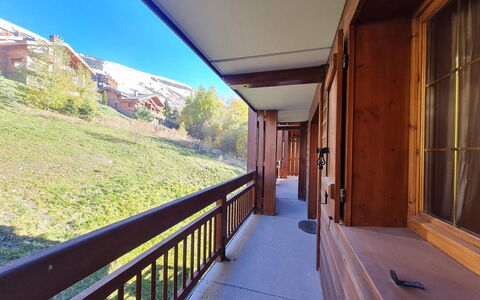 Balcons des Pistes C: Madera, Manchas De Madera, Madera Dura, Balcón, Maderas