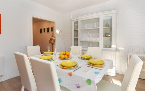 Cosy Flat: Inmuebles, Yarda, Balcón, Villa