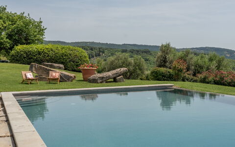 Villa Domus Papi: Piscina, Jardín, Paisajismo, Fuente De Agua, Patio Interior, Losa, Villa, Cobertura