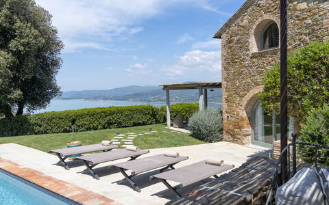 Villa Cotogna: Mar, Piscina, Recurso, Costa, Inmuebles, Sombra, Mueble Para Exteriores, Villa, Reservorio