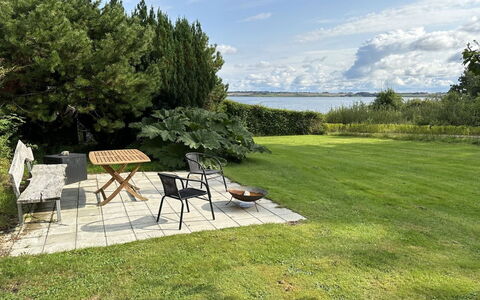 Nico - 70M to the Fjord: Azul, Piscina, Mueble, Mueble Para Exteriores, Recurso, Silla, Sombra, Eco Hotel, Maceta