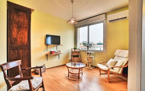 La Martignas 1: Piscina, Recurso, Departamento, Hotel, Mansión, Villa, Sombra, Hacienda, Ciudad De Vacaciones