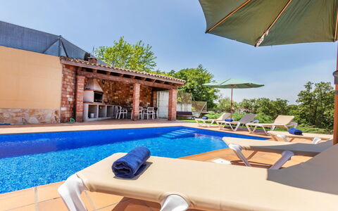 Esteva: Piscina, Azul, Mueble Para Exteriores, Mueble, Recurso, Paraguas, Sunlounger, Material Compuesto, Eco Hotel, Silla