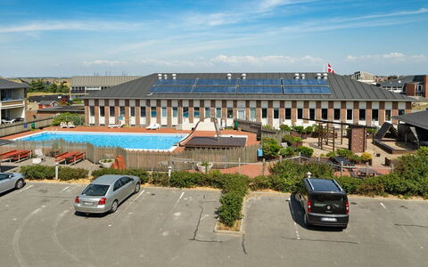Mijat - 50M from the Sea: Piscina, Material Compuesto, Recurso, Hotel, Eco Hotel, Ciudad De Vacaciones