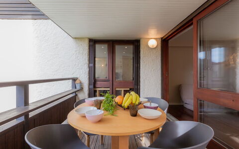 Pyrénées: Casa, Cabaña, Inmuebles, Sombra, Jardín, Patio Interior, Yarda, Hacienda, Paisajismo, Edificios Del Jardín