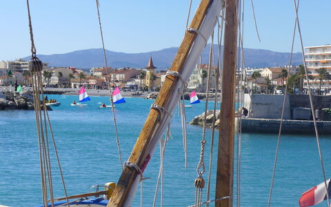 Cagnes Provencal: Azul, Barco, Watercraft, Mar, Barcos Y Canotaje - Efectos Y Equipo, Mástil, Velero, Arquitectura Naval, Oceano