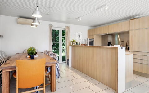 Matild - 250M from the Sea: Inmuebles, Sombra, Entrada De Coches, Casa De Campo