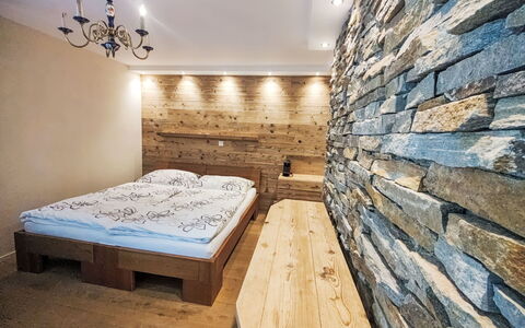 Alojamiento:&nbsp;Cristal 649.3