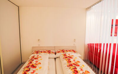 Alojamiento:&nbsp;Cristal 649.8