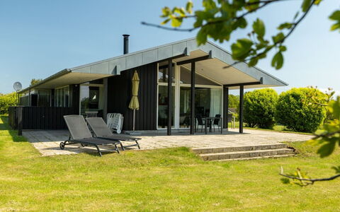 Erlinda - 600M from the Sea: Inmuebles, Sombra, Entrada De Coches, Casa De Campo