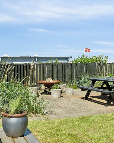 Mari - 150M from the Sea