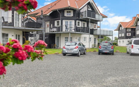 Ismo - 350M from the Sea: Inmuebles, Sombra, Entrada De Coches, Casa De Campo