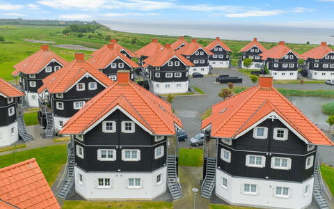 Ismo - 350M from the Sea: Inmuebles, Sombra, Entrada De Coches, Casa De Campo