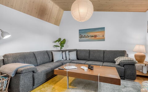 Riitta - from the Sea: Madera, Mueble, Piso, Diseño De Interiores, Casa, Suelo, Sofá, Sala, Habitación