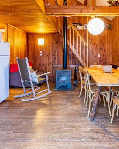 Les Cochettes: Piso, Madera, Techo, Suelo, Suelos De Madera, Madera Dura, Manchas De Madera, Diseño De Interiores, Puerta, Tablón