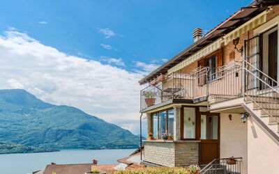 Americo - Vercana, Lombardía, Italia