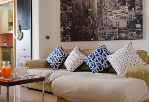 Casa Musica, Ac, Seaside, Porto Cesareo: Mueble, Diseño De Interiores, Sofá, Pared, Amortiguar, Sala, Piso, Suelo, Habitación, Arrojar La Almohada