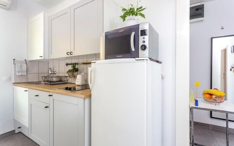 Peaceful Apartment With Beautiful View - Hvar: Electrodoméstico, Aparato De Cocina, Cocina, Diseño De Interiores, Mueble, Piso, Mostrador, Gabinetes, Habitación, Suelo