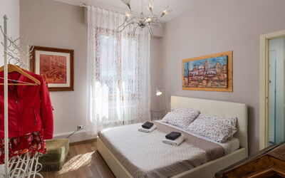 Casamia Sky-High Panoramic Retreat: Penthouse with