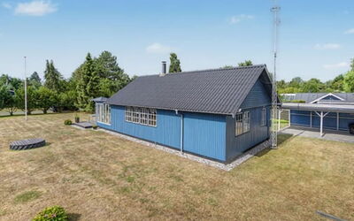 Thorir - 500M from the Sea
