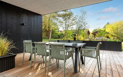 Hortense - 900M from the Sea
