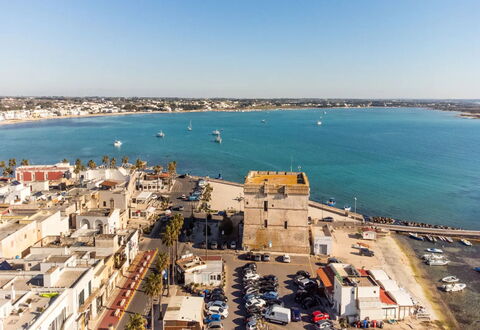 Villetta Sogno Di Mare In Porto Cesareo: Cielo, Cuerpo De Agua, Camino Acuático, Costa, Verano, Costeras Y Los Accidentes Geográficos Oceánico, Mar, Canal, Playa, Atracción Turística