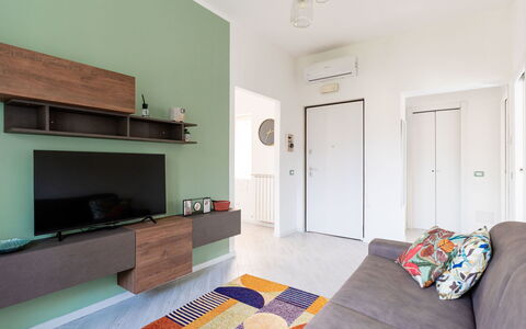 Casa Doni: Mueble, Madera, Diseño De Interiores, Piso, Cocina, Gabinetes, Suelo, Habitación, Electrodoméstico, Alacena
