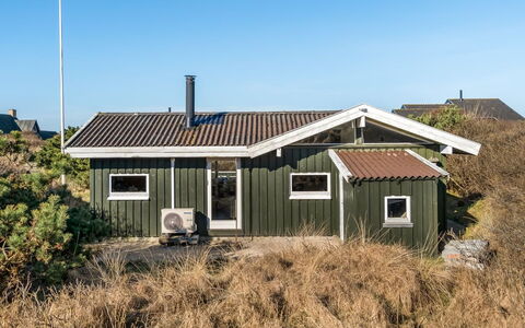 Gundborg - 200M from the Sea: Madera, Casa, Porche, Cubierta, Madera Dura, Techo, Manchas De Madera, Suelos De Madera, Eco Hotel