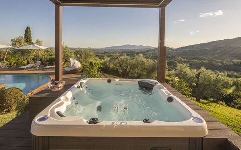 Villa Alessia Luxury: Bañera, Arreglo De Tubería, Piscina, Ocio, Recurso, Jacuzzi, Eco Hotel, Planta De Casa, Diseño