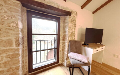 Casa Rossa Ac, Wifi, Prodol - Croazia: Pared, Madera, Marrón, Diseño De Interiores, Madera Dura, Manchas De Madera, Suelos De Madera, Habitación, La Luz Del Día, Cama