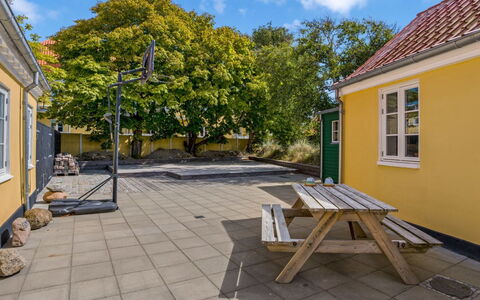 Rami - 250M from the Sea: Inmuebles, Sombra, Entrada De Coches, Casa De Campo