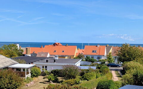 Taja - 170M from the Sea: Verano, Casa, Barrio Residencial, Casa, Techo, Mar, Sombra, Suburbio, Eco Hotel, Zona Tropical