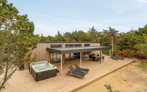 Øthger - 1.3Km from the Sea: Casa, Techo, Casa, Cabaña, Cobertizo, Edificios Del Jardín, Vía Muerta, Yarda, Cuarto De Troncos, \Choza