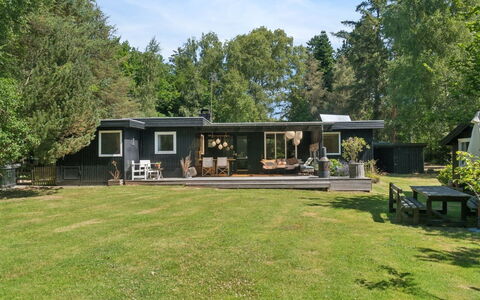 Tatyana - 1.6Km from the Sea: Inmuebles, Sombra, Entrada De Coches, Casa De Campo