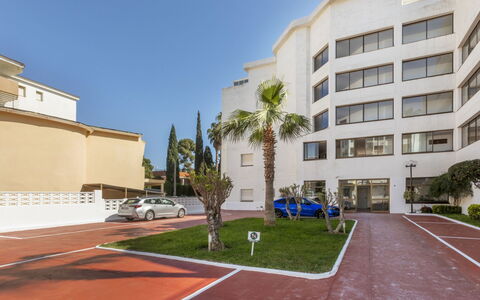 Marinada Cambrils: Piscina, Material Compuesto, Departamento, Condominio, Villa, Paisajismo, Recurso, Hotel, Balcón, Eco Hotel