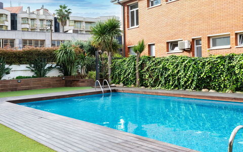 Homey: Piscina, Recurso, Material Compuesto, Eco Hotel, Ocio, Fuente De Agua, Mueble Para Exteriores, Sombra, Patio, Hacienda