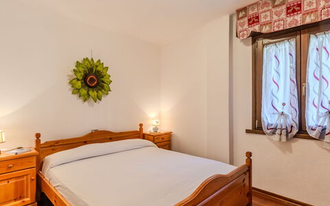 La Meridiana: Mueble, Cama, Diseño De Interiores, Habitación, Madera, Sábana, Suelo, Lecho, Techo, Piso