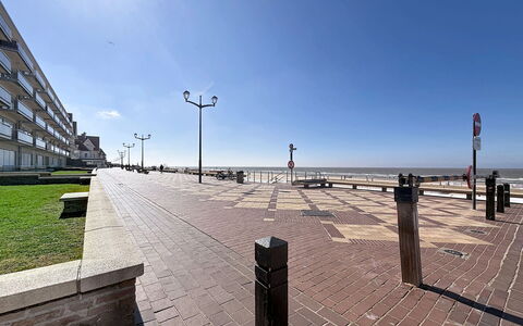 Cosy @ the Beach Studio with Pool: Mar, Pasarela, Luz De La Calle, Acera, Oceano, Costa, Boardwalk, Playa