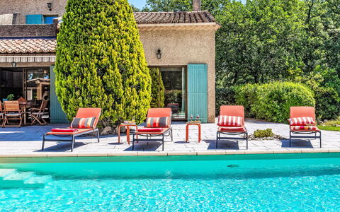 Clairchant: Azul, Piscina, Inmuebles, Mueble Para Exteriores, Villa, Hacienda, Recurso, Casa De Campo, Patio Interior, Eco Hotel