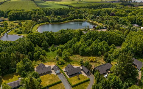 Truels - 30Km from the Sea: Hierba, Pradera, El Terreno Del Lote, Cabaña, Área Rural, Prado, Edificios Del Jardín, Jardín, Cobertizo
